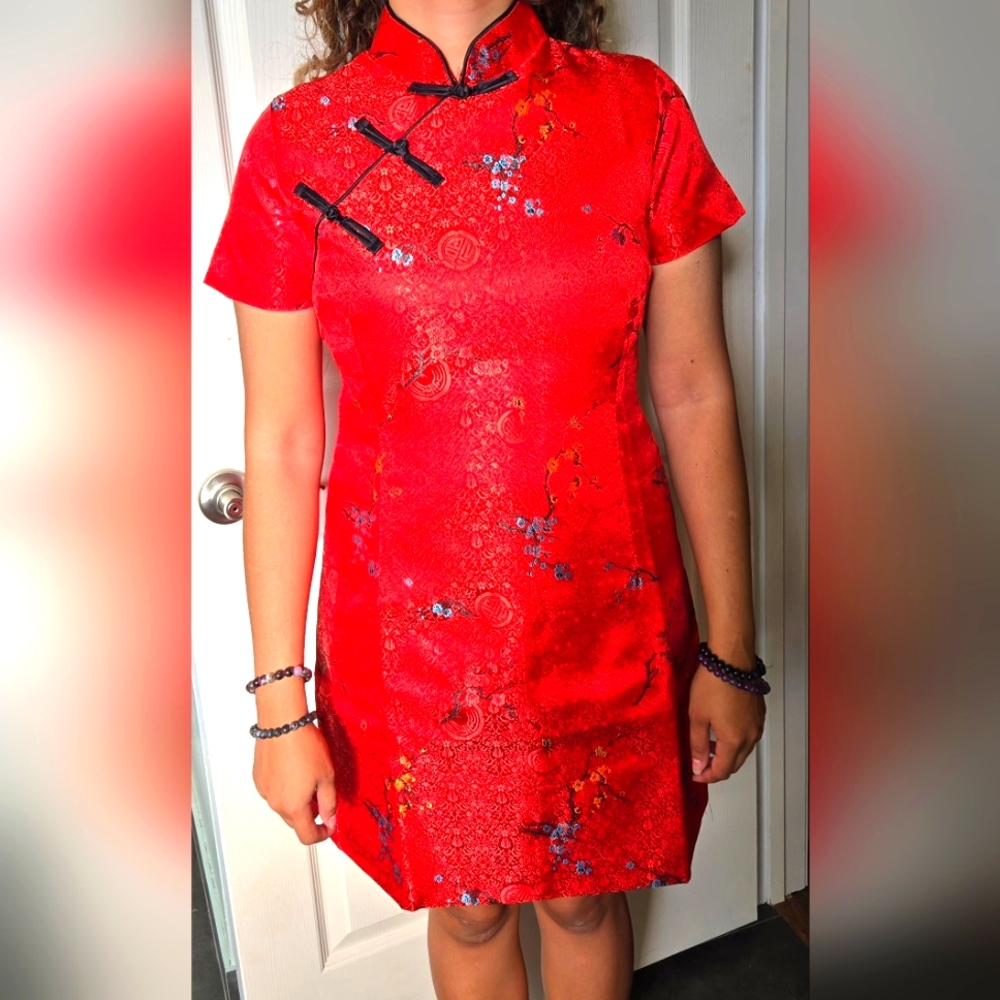 Elegant Red Floral Cheongsam Dress NWOT